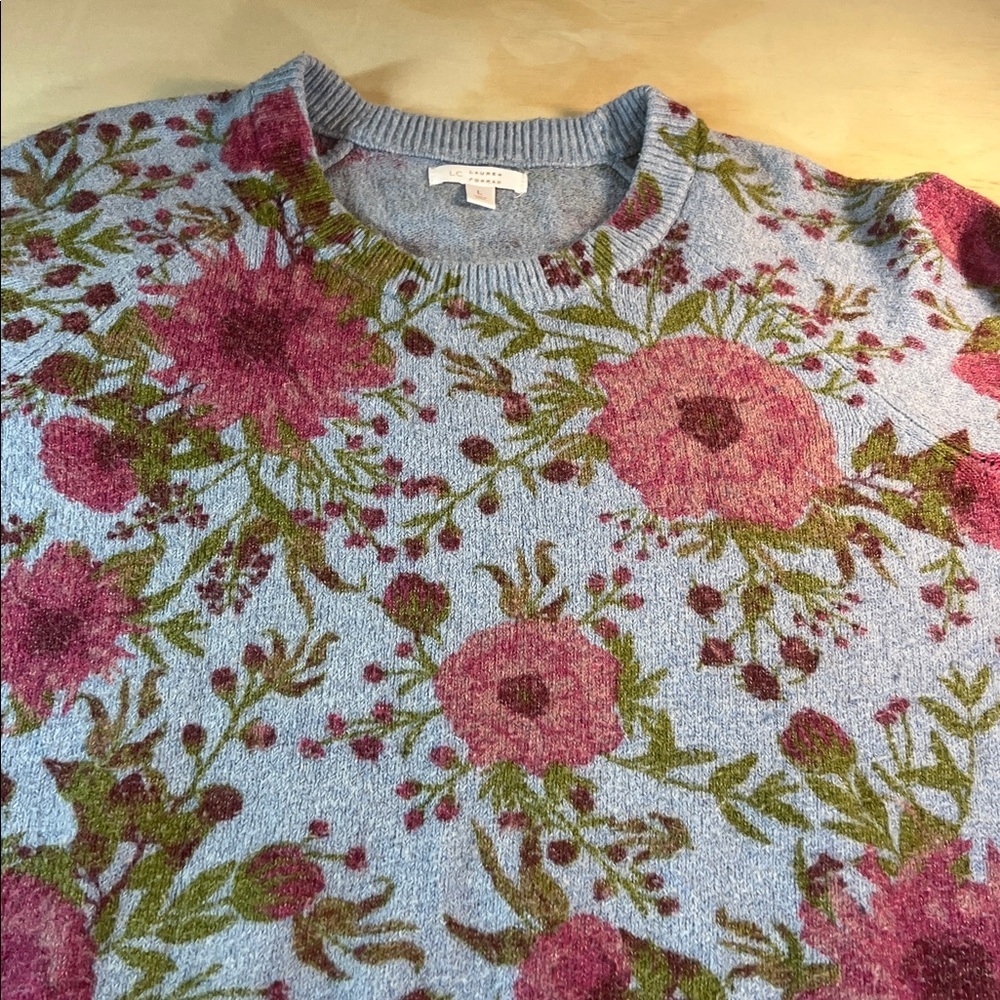 LC Lauren Conrad Knit  Floral Blue and Rose colored Sweater Sz L